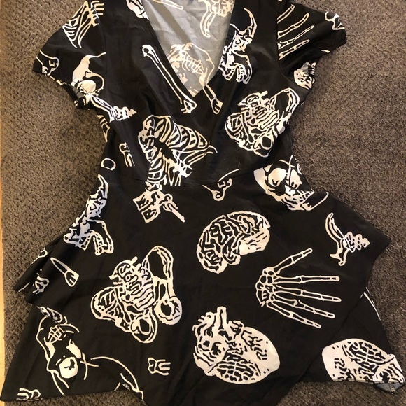 Edgy goth skeleton/bone dress - Picture 2 of 3